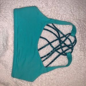 Lululemon Free to be Bra Wild